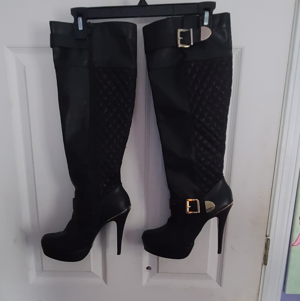 High heeled boots